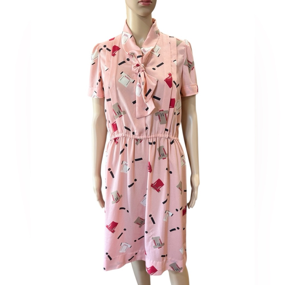 Dainty pink Novelty print Patterned Dress with pussycat bow handmade vintage- M